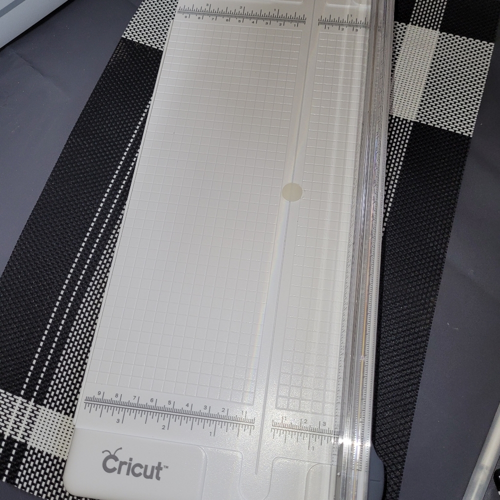 Provo Craft Cricut Portable Paper Trimmer